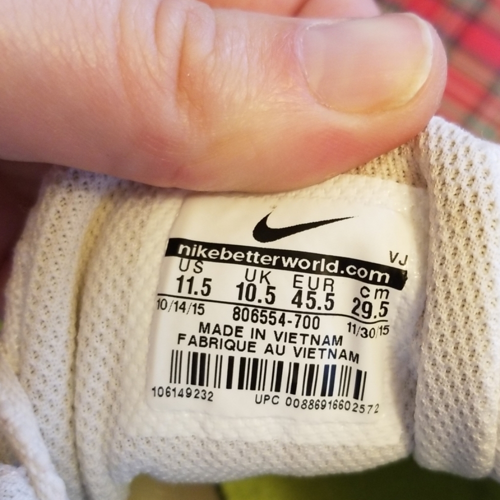 Mens Nike Sz 11.5 Racing Sprint with Key - Picture 6 of 8